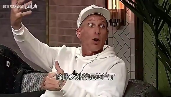 白巧曾谈：乔丹当年只用面对一个防守者，而詹姆斯要面对各种协防